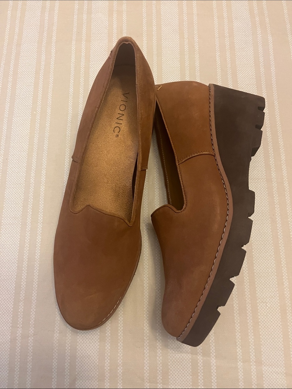 Vionic Chestnut Brown Suede Platform Clog Mule size 10